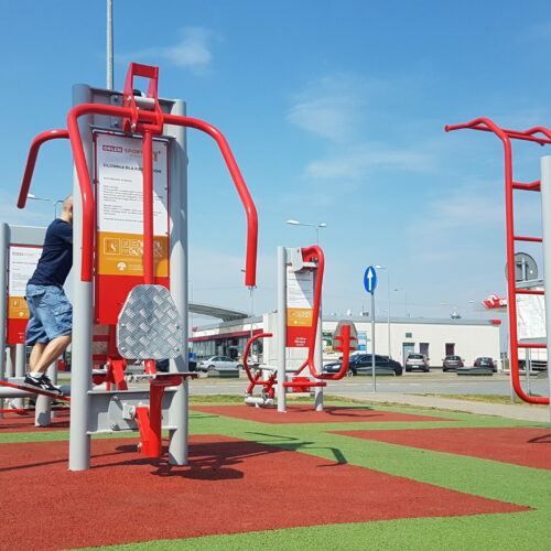 Buiten fitness toestel: Chest press 9 Blijf actief, blijf gezond en geniet van buiten bewegen.